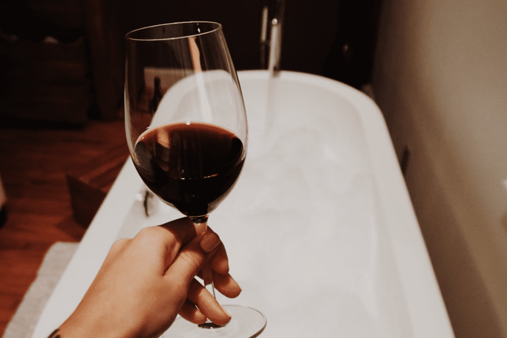 Dicas para comprar banheira e aproveitar o inverno em casa