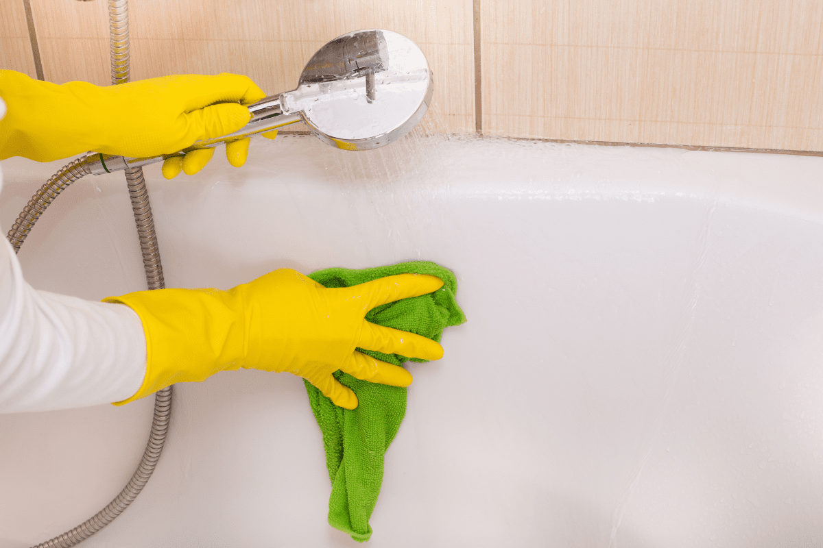 Limpeza de banheira: dúvidas frequentes