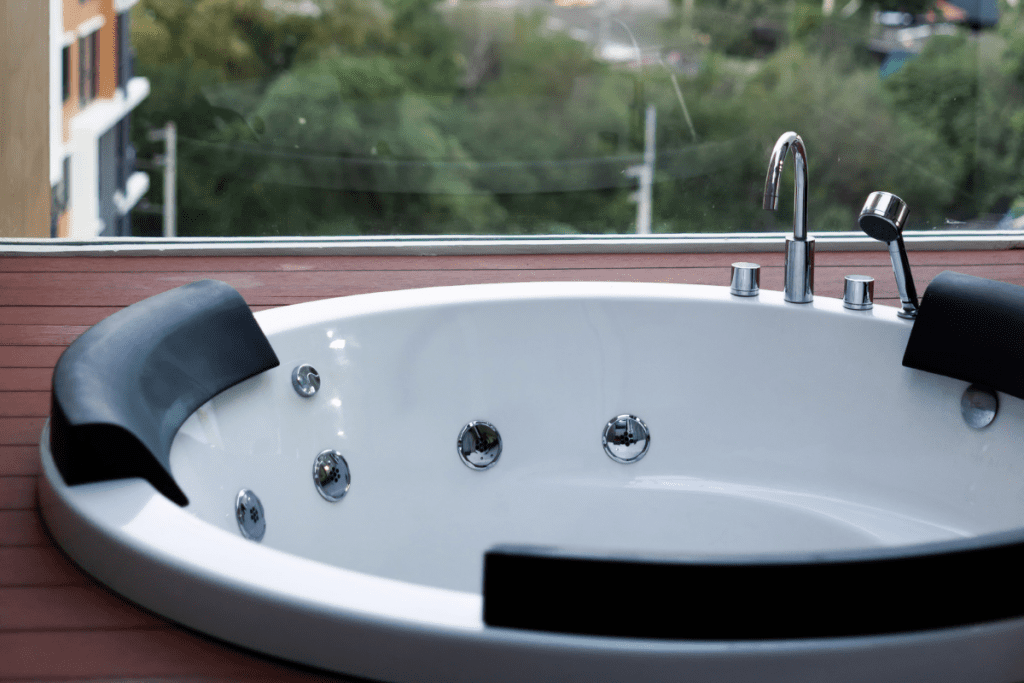 Dicas para montar uma suíte com hidromassagem