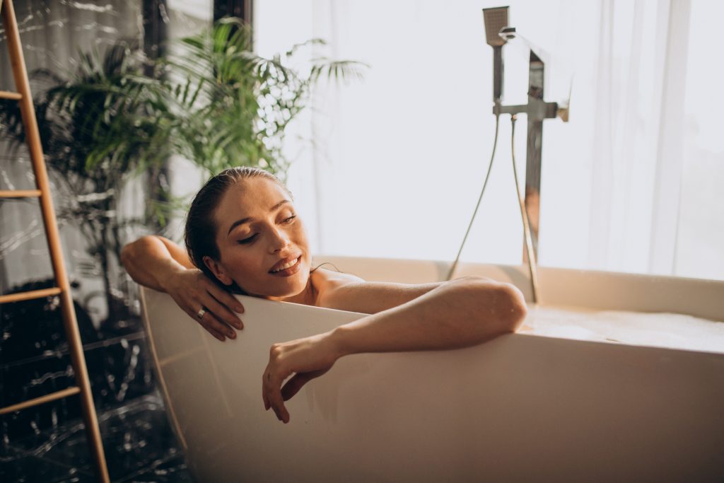 Banheira no Projeto: Dicas para Integrar Espaço e Conforto